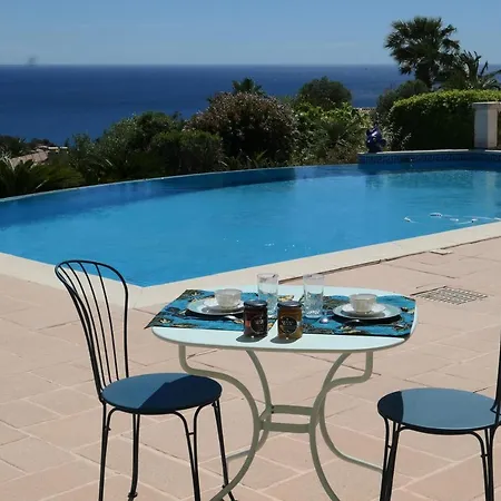 D'hote, Vue Exceptionnelle, A 5 Minutes De La Homestay